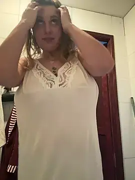 Snapshot of Yanacool007 chatting on 12/16/24, 12:49 Yanacool007 online show from 12/16/24, 12:49