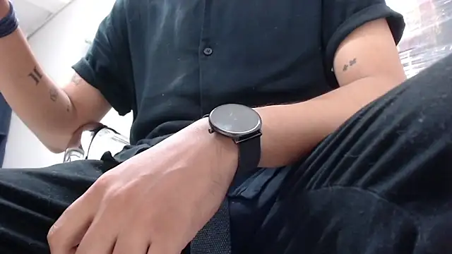 Snapshot of gonnar99 chatting on 12/21/25, 01:13 gonnar99 online show from 12/21/25, 01:13