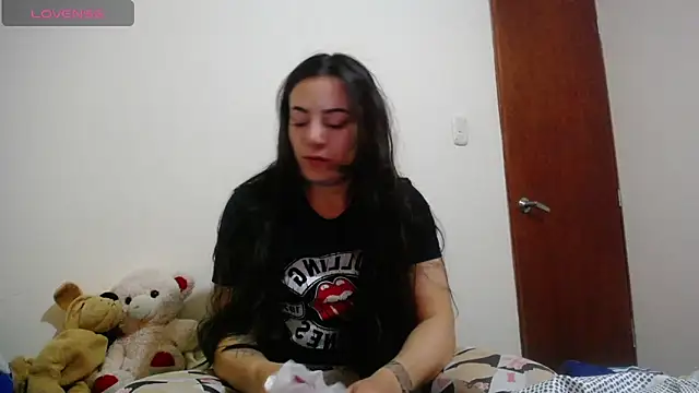 Snapshot of sofi_66 chatting on 03/08/25, 03:06 sofi 66 online show from 03/08/25, 03:06