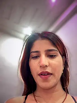 Snapshot of DiyAsingHh chatting on 11/09/25, 11:47 DiyAsingHh online show from 11/09/25, 11:47