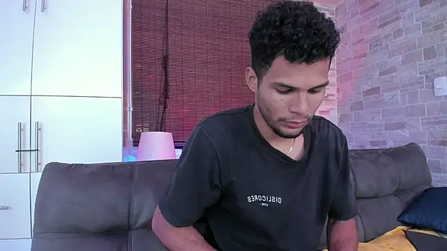 miaa lux online show from 01/17/25, 09:50