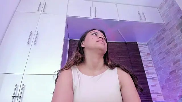 miaa lux online show from 01/31/25, 12:28