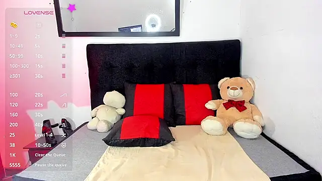 brittany williams  online show from 02/07/25, 03:19