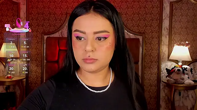 Snapshot of SoffiQueen chatting on 01/15/26, 01:37 SoffiQueen online show from 01/15/26, 01:37