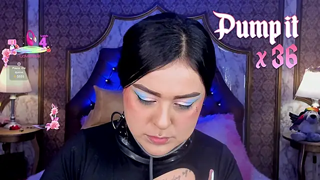 Snapshot of SoffiQueen chatting on 02/24/26, 02:26 SoffiQueen online show from 02/24/26, 02:26