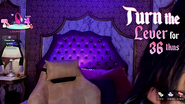 SoffiQueen online show from 03/18/26, 02:20