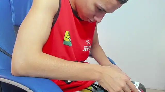 JackSwan18 online show from 11/26/25, 07:48