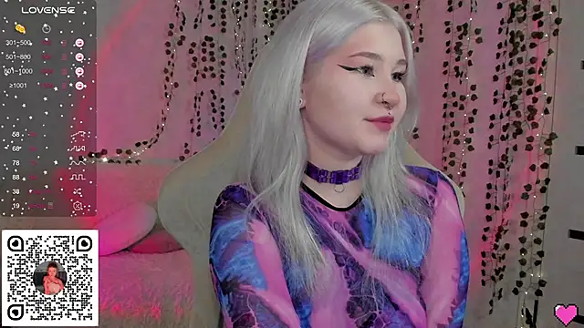 chillycharm online show from 12/30/24, 01:37