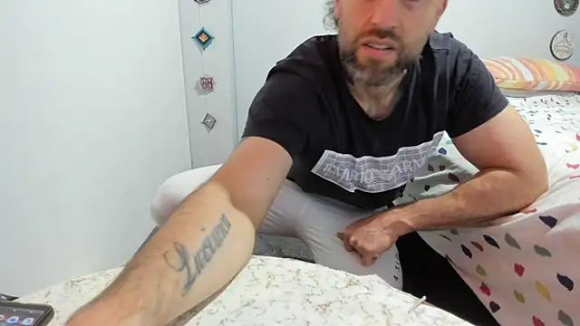 Antoniohot2024 online show from 12/07/24, 12:56