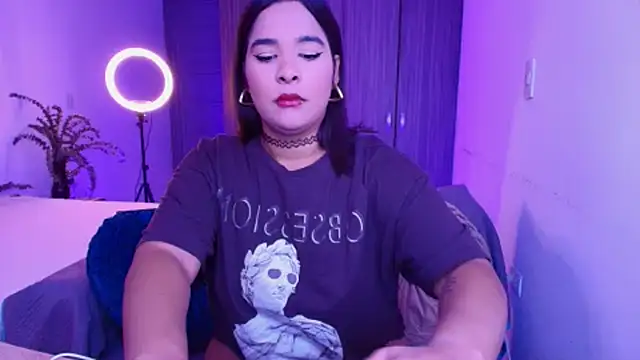 Snapshot of Shenoa1 chatting on 01/23/25, 03:22 Shenoa1 online show from 01/23/25, 03:22