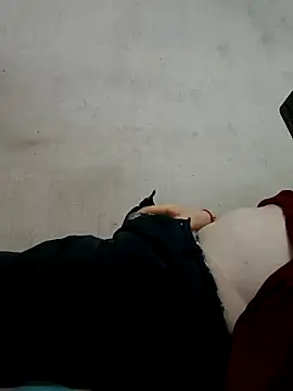 Snapshot of mohnis76 chatting on 03/28/26, 09:09 mohnis76 online show from 03/28/26, 09:09