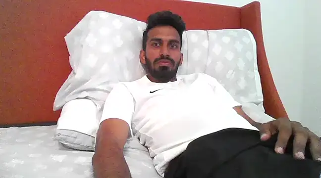 Snapshot of skinny__boy__ chatting on 02/18/25, 09:09 skinny boy online show from 02/18/25, 09:09