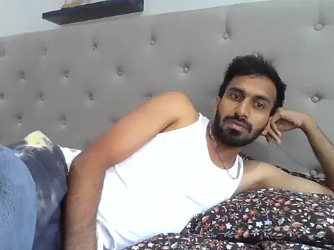 Snapshot of skinny__boy__ chatting on 11/13/25, 04:06 skinny boy online show from 11/13/25, 04:06