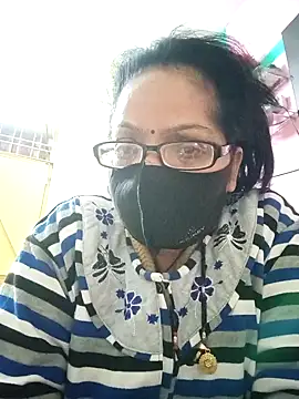 Snapshot of heenage chatting on 12/18/24, 02:10 heenage online show from 12/18/24, 02:10