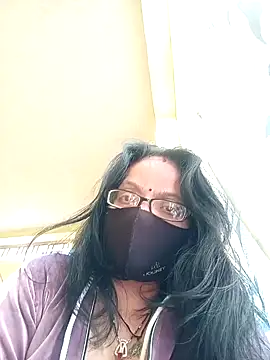 Snapshot of heenage chatting on 01/13/25, 09:41 heenage online show from 01/13/25, 09:41