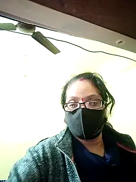 Snapshot of heenage chatting on 01/17/25, 03:45 heenage online show from 01/17/25, 03:45