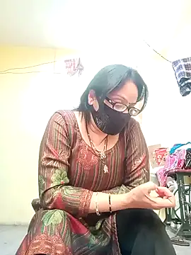 Snapshot of heenage chatting on 01/26/25, 09:51 heenage online show from 01/26/25, 09:51