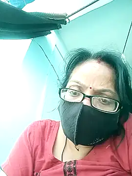 Snapshot of heenage chatting on 02/02/25, 10:13 heenage online show from 02/02/25, 10:13