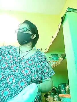 Snapshot of heenage chatting on 03/18/25, 05:52 heenage online show from 03/18/25, 05:52