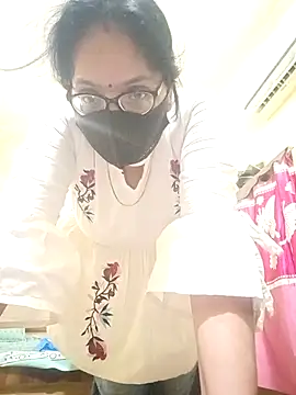 Snapshot of heenage chatting on 09/15/25, 08:14 heenage online show from 09/15/25, 08:14