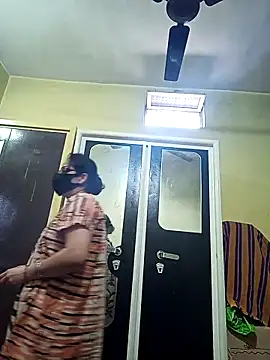 heenage online show from 03/02/26, 06:03