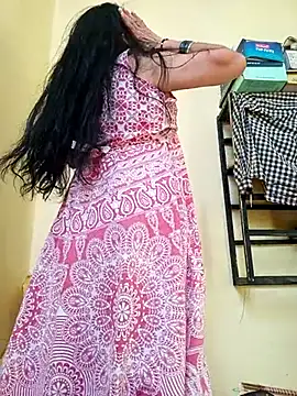 heenage online show from 03/07/26, 09:17