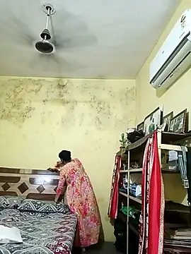 Snapshot of heenage chatting on 04/04/26, 03:38 heenage online show from 04/04/26, 03:38