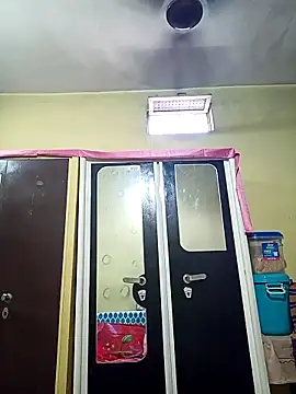 Snapshot of heenage chatting on 04/16/26, 04:13 heenage online show from 04/16/26, 04:13