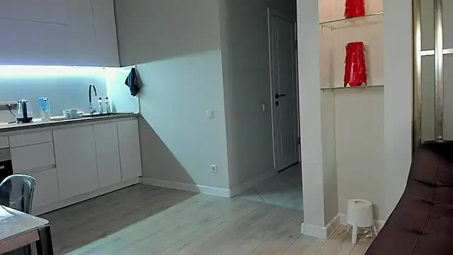 Snapshot of Emma_Flin chatting on 01/06/25, 01:52 Emma Flin online show from 01/06/25, 01:52