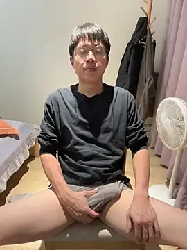 Snapshot of liexjbd-8899 chatting on 12/14/25, 02:33 liexjbd-8899 online show from 12/14/25, 02:33