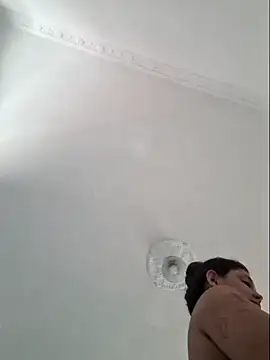 Snapshot of luuhcat09 chatting on 01/26/25, 05:23 luuhcat09 online show from 01/26/25, 05:23