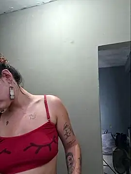 Snapshot of luuhcat09 chatting on 11/03/25, 08:54 luuhcat09 online show from 11/03/25, 08:54