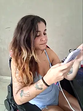 luuhcat09 online show from 03/24/26, 12:21