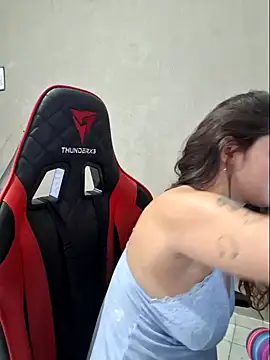 luuhcat09 online show from 03/30/26, 06:53