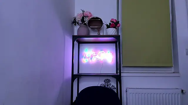 LaraStone69 online show from 09/25/25, 07:17