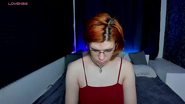 Snapshot of KIKI_Krash chatting on 12/10/24, 10:06 KIKI Krash online show from 12/10/24, 10:06