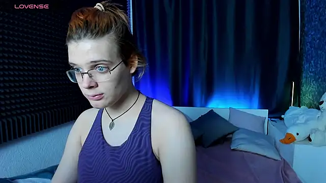 Snapshot of KIKI_Krash chatting on 12/25/24, 10:06 KIKI Krash online show from 12/25/24, 10:06