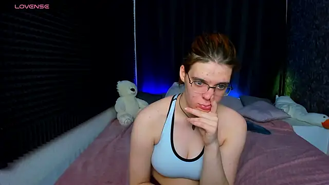 Snapshot of KIKI_Krash chatting on 01/20/25, 04:55 KIKI Krash online show from 01/20/25, 04:55