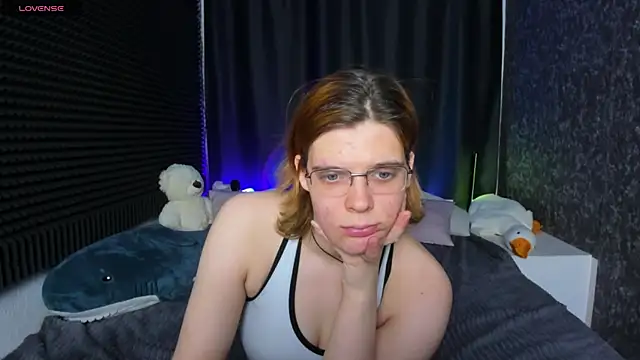 Snapshot of KIKI_Krash chatting on 02/04/25, 01:48 KIKI Krash online show from 02/04/25, 01:48