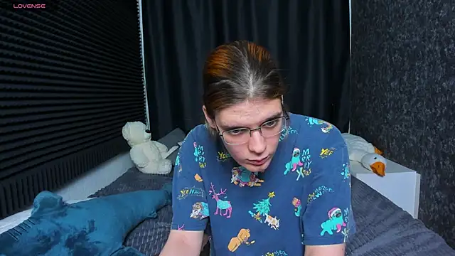 Snapshot of KIKI_Krash chatting on 02/11/25, 01:09 KIKI Krash online show from 02/11/25, 01:09