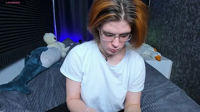 Snapshot of KIKI_Krash chatting on 02/14/25, 10:17 KIKI Krash online show from 02/14/25, 10:17