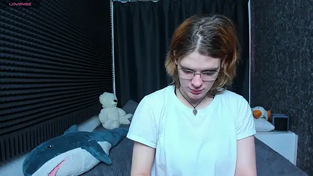 Snapshot of KIKI_Krash chatting on 02/20/25, 10:27 KIKI Krash online show from 02/20/25, 10:27