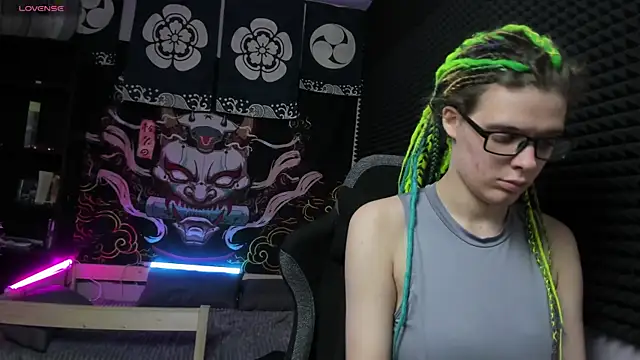 Snapshot of KIKI_Krash chatting on 09/17/25, 10:06 KIKI Krash online show from 09/17/25, 10:06