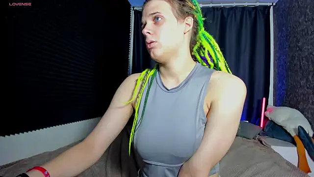 Snapshot of KIKI_Krash chatting on 10/09/25, 10:02 KIKI Krash online show from 10/09/25, 10:02