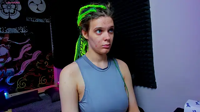 Snapshot of KIKI_Krash chatting on 10/12/25, 10:25 KIKI Krash online show from 10/12/25, 10:25