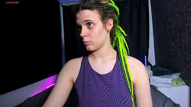 KIKI Krash online show from 11/30/25, 10:41