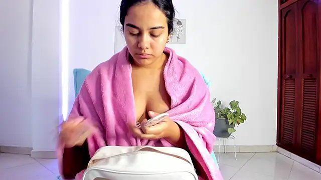 anniesweet- online show from 12/22/25, 01:30