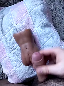 Snapshot of mattarm3122 chatting on 12/27/24, 03:04 mattarm3122 online show from 12/27/24, 03:04