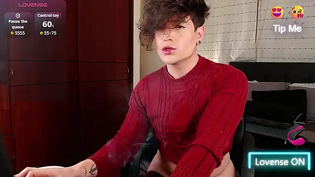 Snapshot of Hornymoan chatting on 11/25/25, 10:43 Hornymoan online show from 11/25/25, 10:43