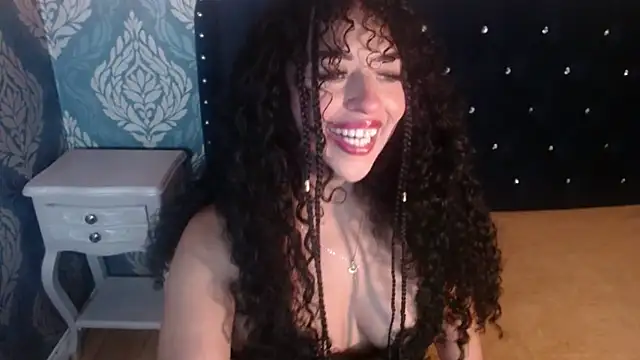 Sofiacowperx online show from 11/03/25, 08:21